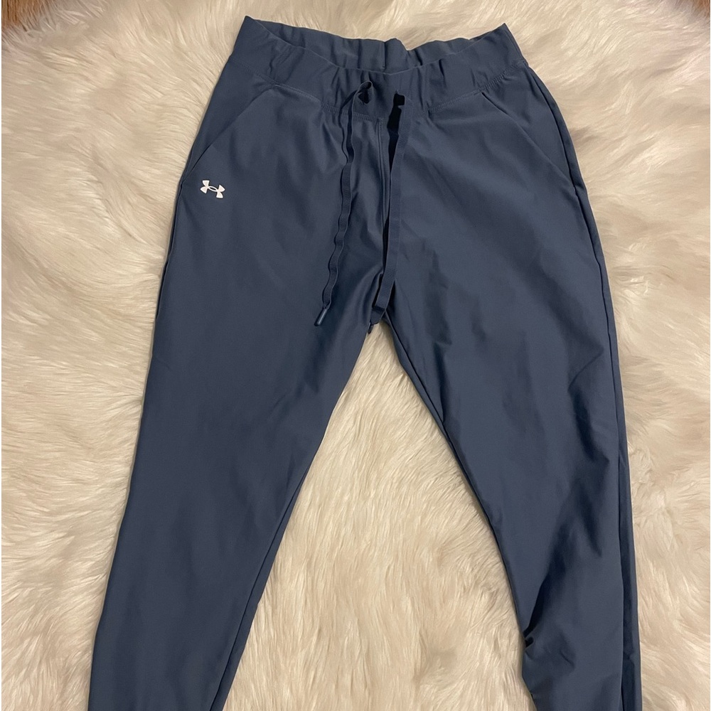 Women’s Under Armor Joggers Size Small